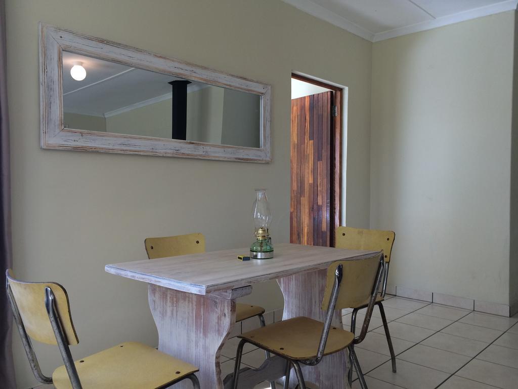Moya Cottage Underberg Kamer foto