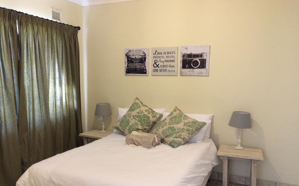 Moya Cottage Underberg Kamer foto
